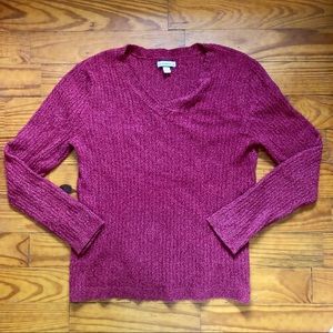 EUC Fuzzy, Ribbed, Popcorn Knit, V-Neck Croft & Barrow Sweater
